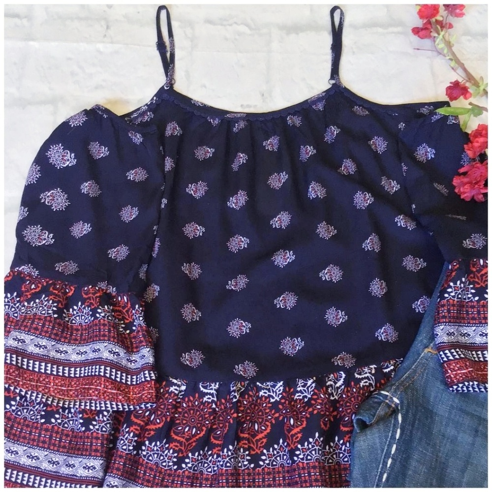LAST 1 ❗SKIES ARE BLUE Boho Navy Cold Shoulder Top - Picture 7 of 8